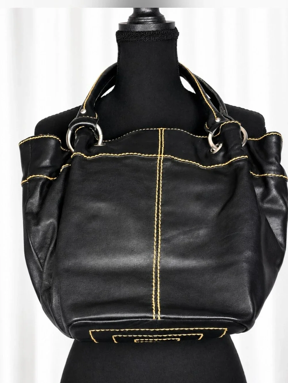 👜 Tignanello Black Leather Tote Shoulder Contrast Stitch Striped Lining Large